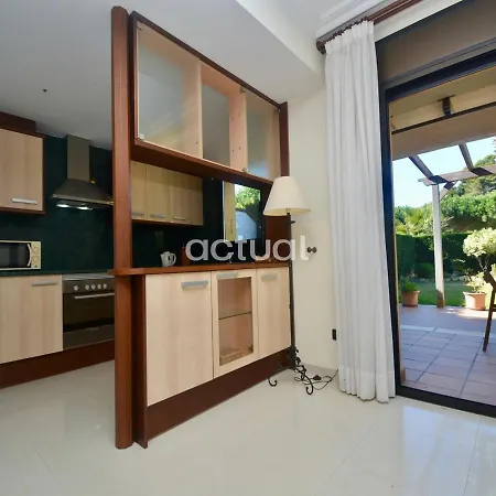 Xaloc Esc.b Bajos A Apartamento *